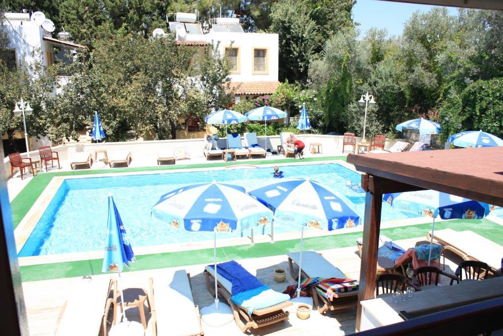 Toloman Hotel Bitez Beach Exterior foto