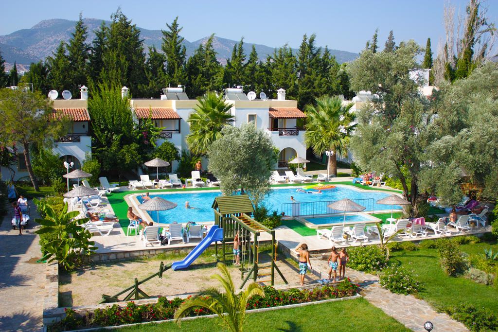 Toloman Hotel Bitez Beach Exterior foto