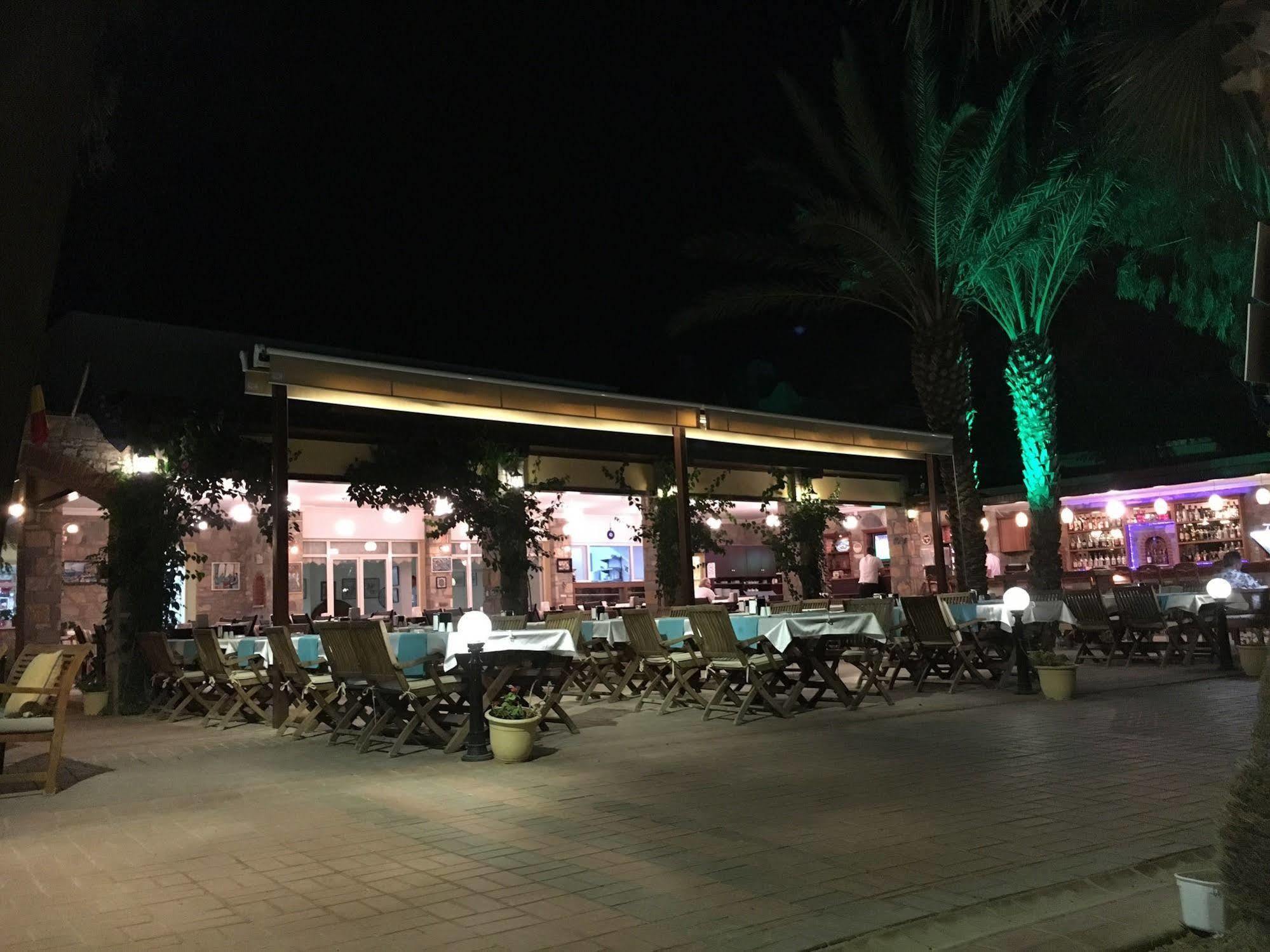 Toloman Hotel Bitez Beach Exterior foto